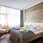 Hotel Aktivital 3*